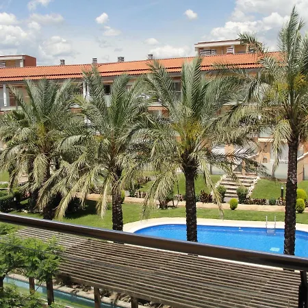 Acogedor Con Piscina En Vilafortuny, * Cambrils