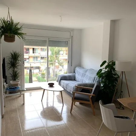 Acogedor Con Piscina En Vilafortuny, Cambrils