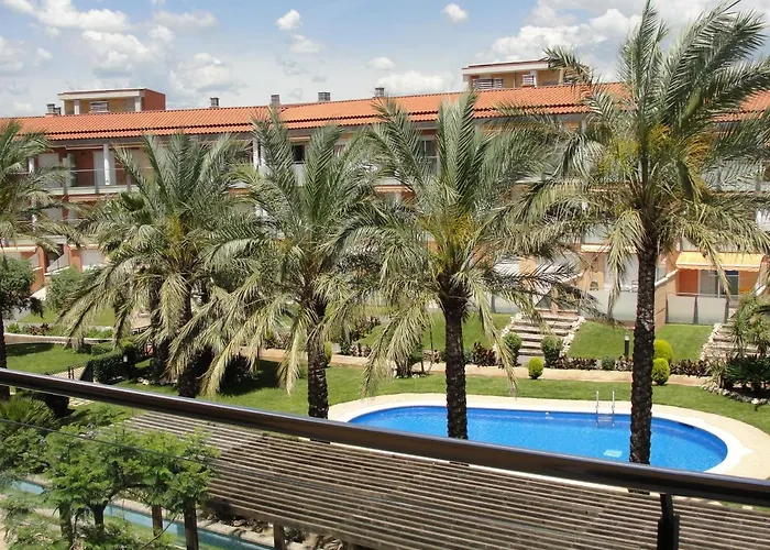 Acogedor Con Piscina En Vilafortuny, * Cambrils
