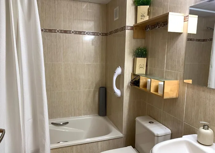 Acogedor Con Piscina En Vilafortuny, Lägenhet *